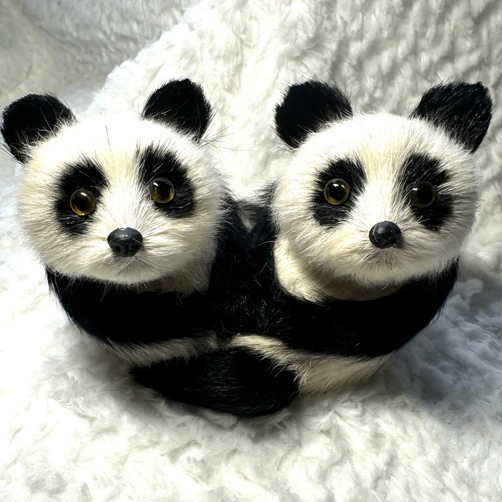 Vintage 1970’s Golden Leaf Real Fur Panda Bear Cubs Lifelike Figurine Rare